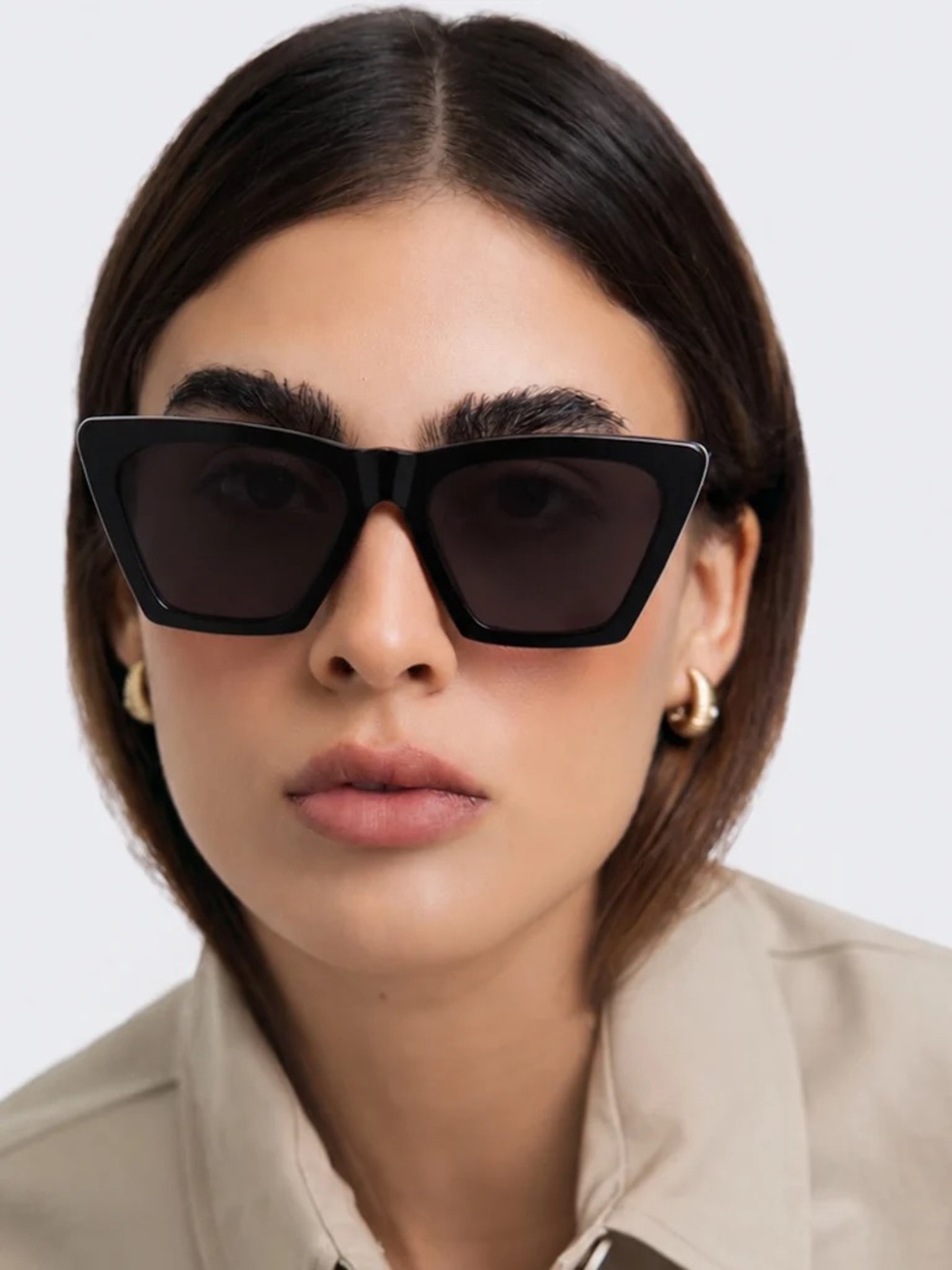 Illesteva Black Cat-Eye Sunglasses with Dark Lenses